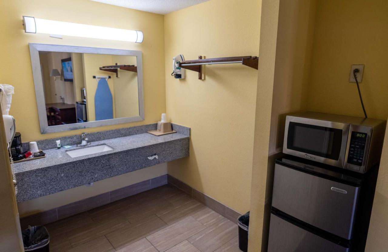 Loyalty Inn Hawkinsville Extérieur photo